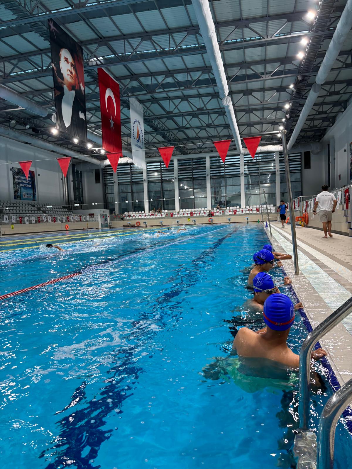 Yetişkin Yüzme Kursu